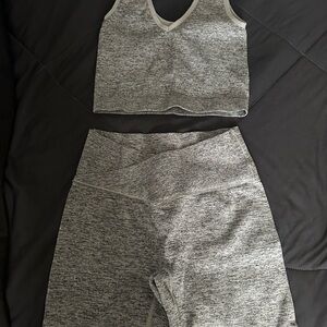 Gray V-Neck Crop Top and Leggings Set